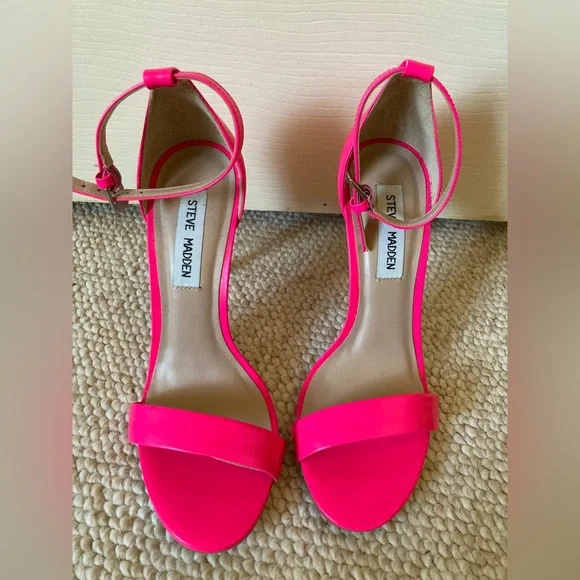 Pink Steve Madden heels - Picture 1 of 2